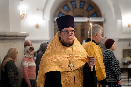 Канун Недели 29-й по Пятидесятнице: архиерейское богослужение в кафедральном соборе Тольятти 