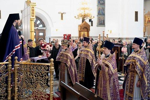 В день памяти Сорока мучеников Севастийских епископ Нестор совершил Литургию в кафедральном соборе Тольятти