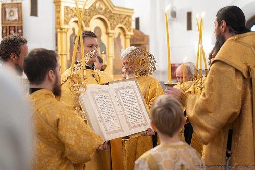 Канун Недели 20-й по Пятидесятнице: архиерейское богослужение в кафедральном соборе Тольятти и архипастырская проповедь о промысле Божьем, явившемся через неверие Фомы