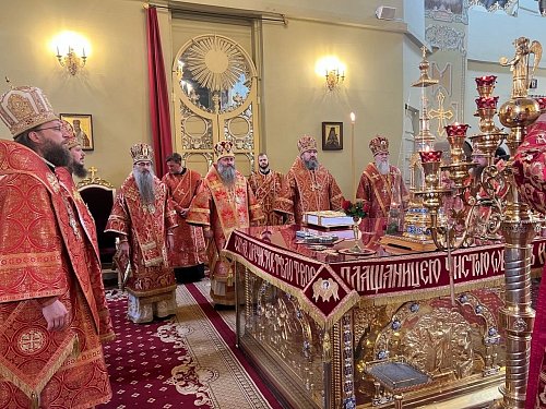 Епископ Нестор принял участие в праздновании Собора Саратовских святых