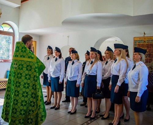 Сотрудники УФСИН почтили память преподобного Пимена Угрешского в Троицком приходе