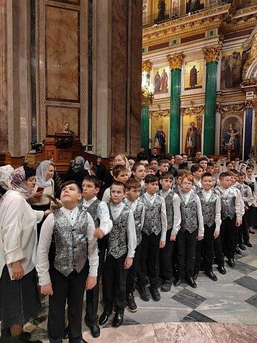 Тольяттинская епархия выступила одним из организаторов участия тольяттинского хора во Всероссийском конкурсе в Санкт-Петербурге