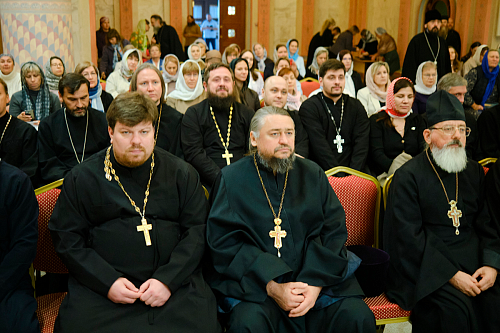 Встреча руководителей филиалов Детского епархиального образовательного центра с митрополитом Феодосием
