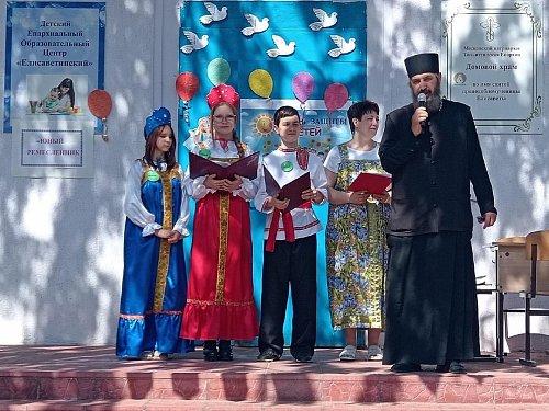 При поддержке фонда президентских грантов тольяттинский филиал детского епархиального образовательного центра при храме благоверной царицы Тамары организовал июньский отдых для более чем 100 ребят